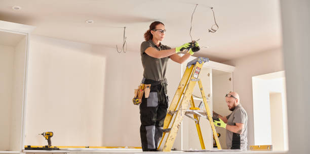 Best Affordable Emergency Electrician  in Sunray, TX